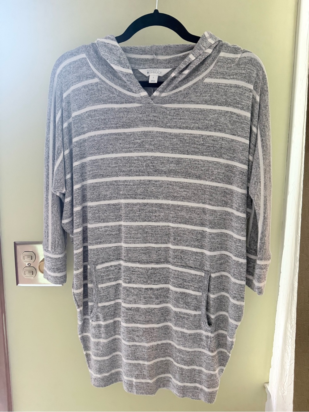 Market & Spruce Gray & White Striped Hooded Tunic - no 55